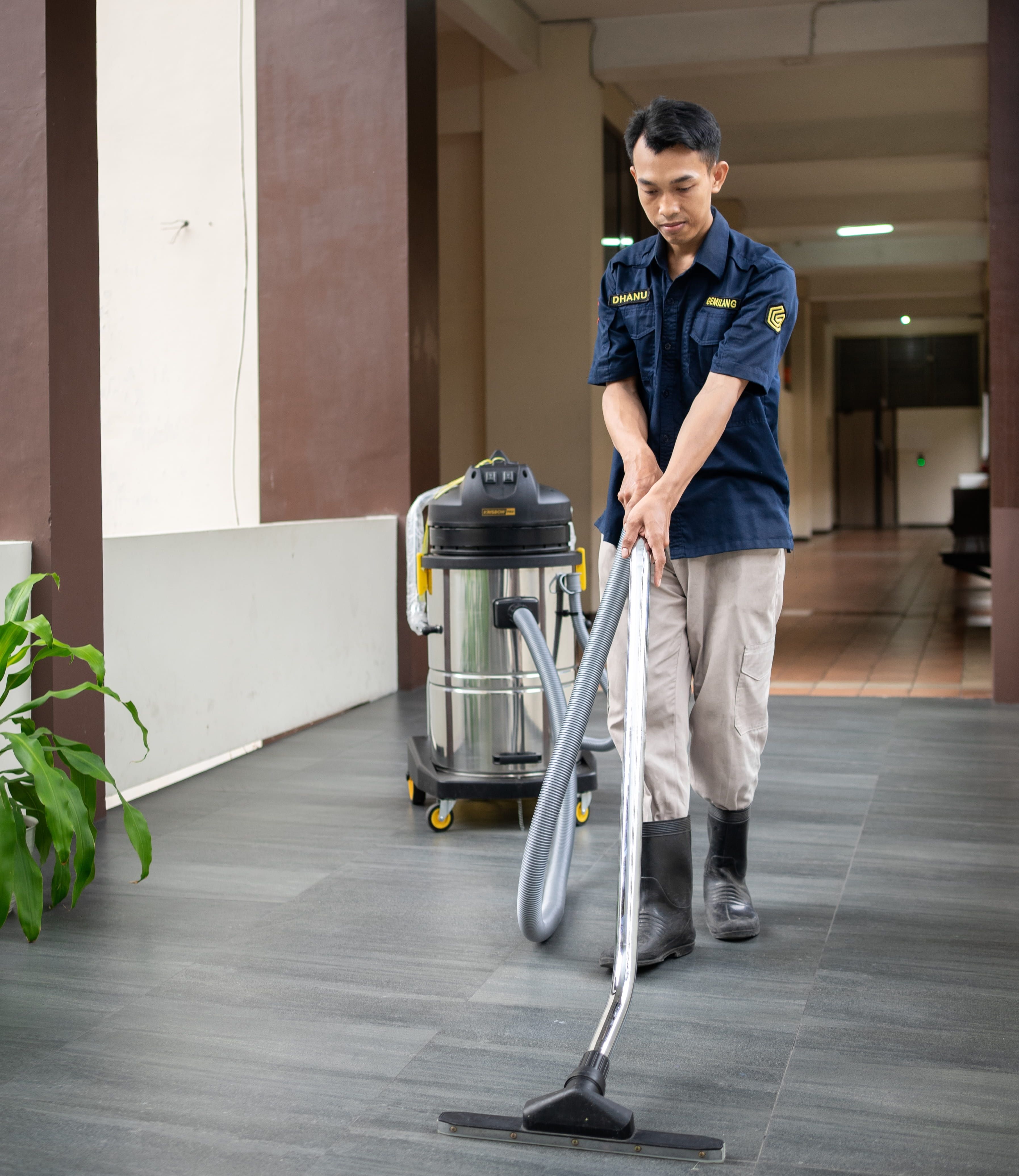 Logo cleaning Service